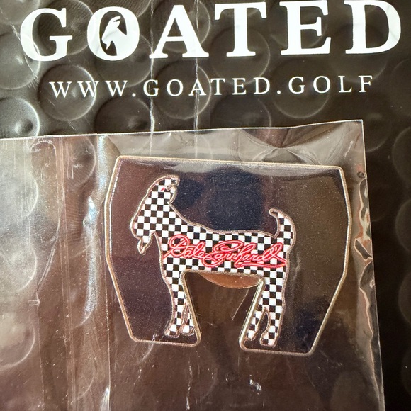 Checkered Goat Pin - Picture 1 of 3